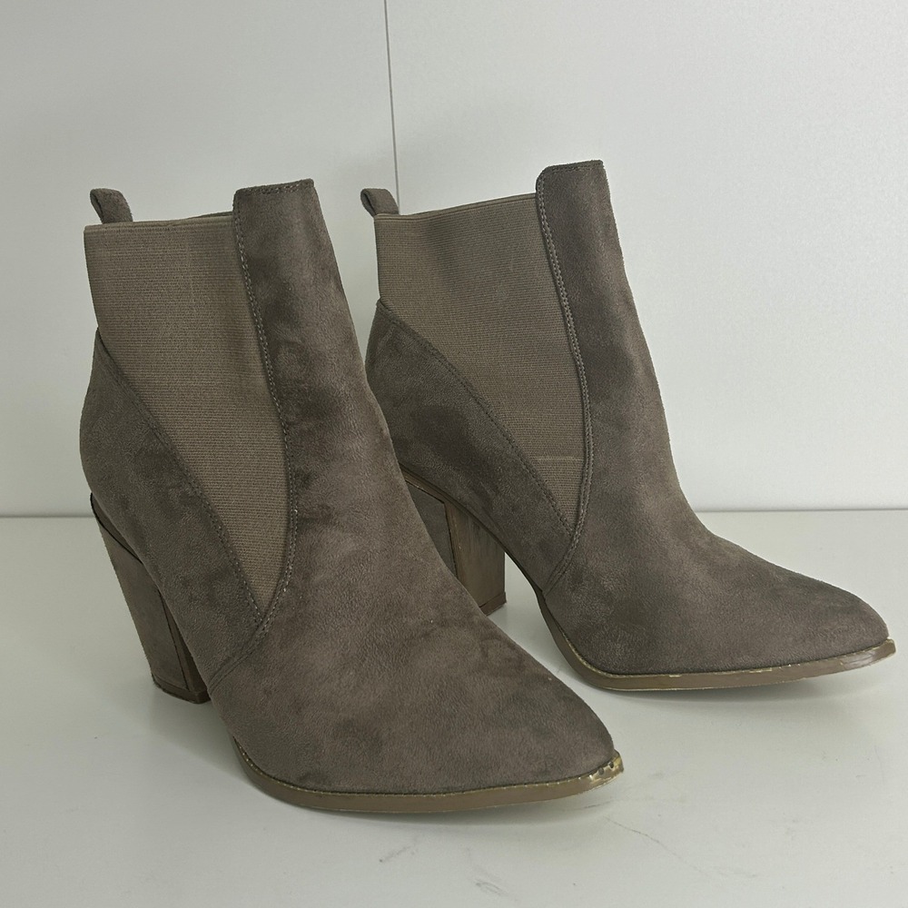MIA Womens Pointed Toe Ankle Boots Taupe Block Heel Suede Size 7
